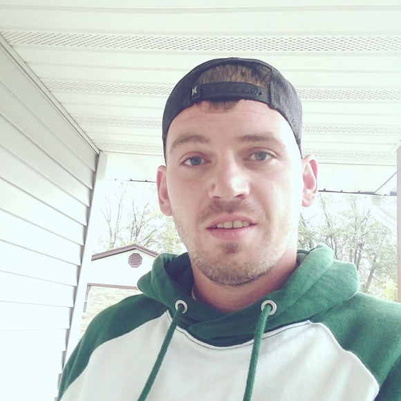 Meet your Posher, Brad - Picture 1 of 1